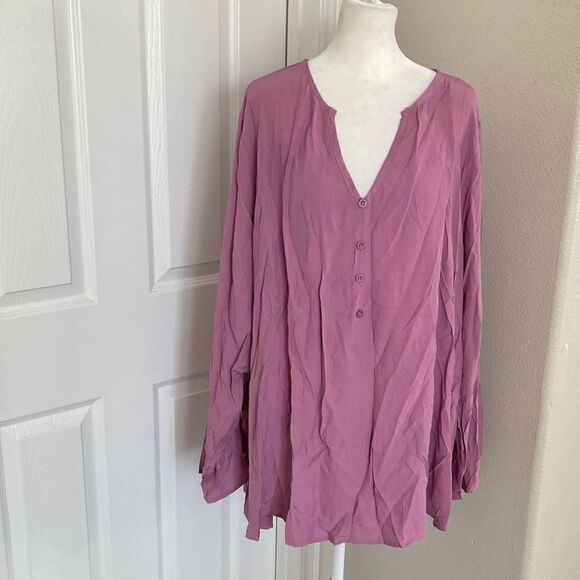 BloomChic Purple Long Sleeve Top Sz 22-24 - Picture 1 of 6